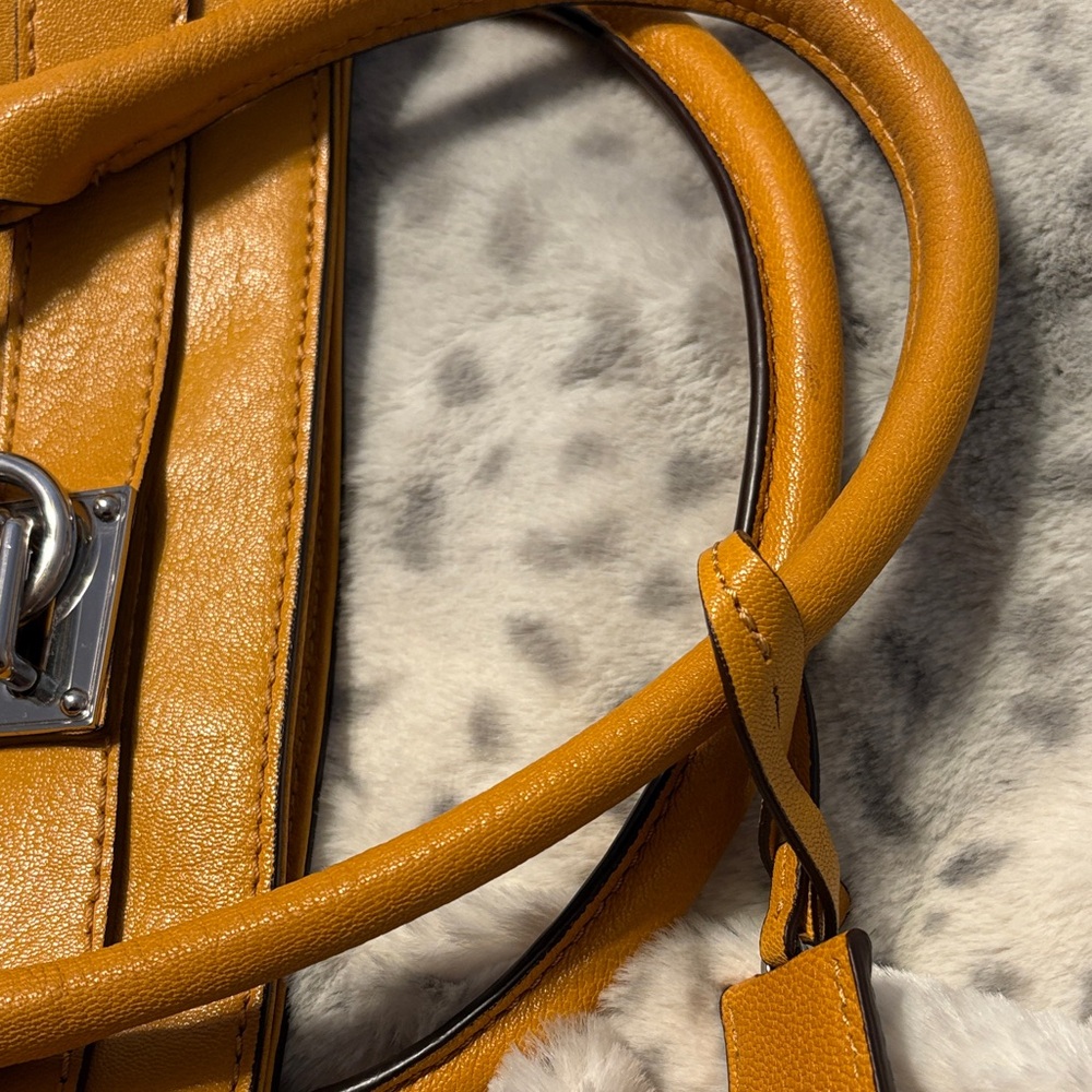 Michael Kors Golden Yellow Leather East West Hamilton Satchel Handbag - Picture 15 of 16